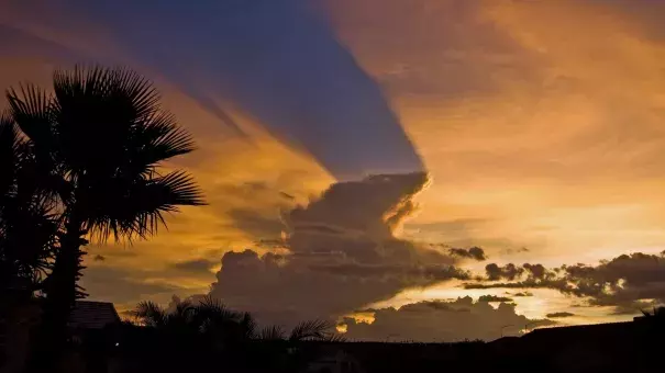 Clouds stretch over Tucson. Photo: Ken Bosma, Flickr