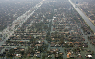 Large parts of New Orleans remain flooded two weeks after several levees failed in the wake of Hurricane Katrina. Photo: Bob McMillan, FEMA